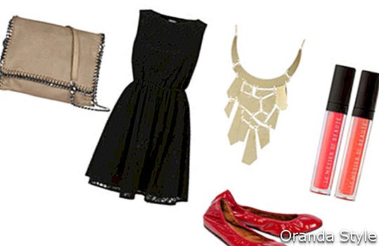 Schwarzes Kleid und Kragen Halsketten Outfit Kombination