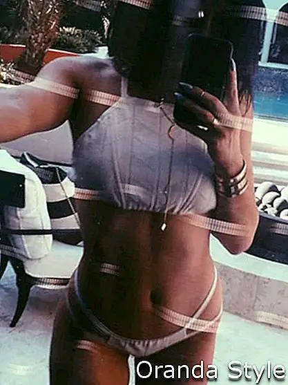 Kylie-Jenner-in-White-Bikini-Selfie
