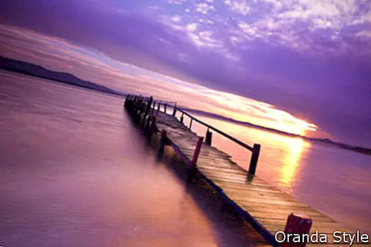 фіолетовий захід сонця