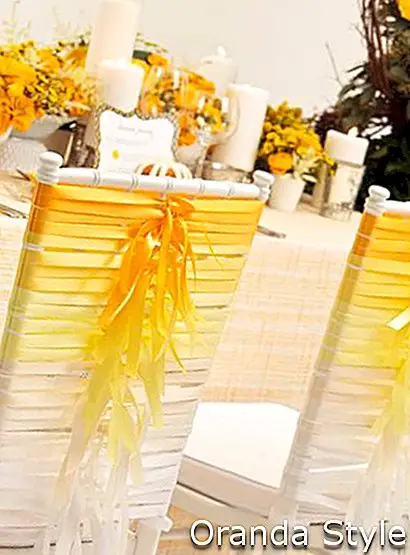 sárga-diy-szék-szalagokat-for-esküvő