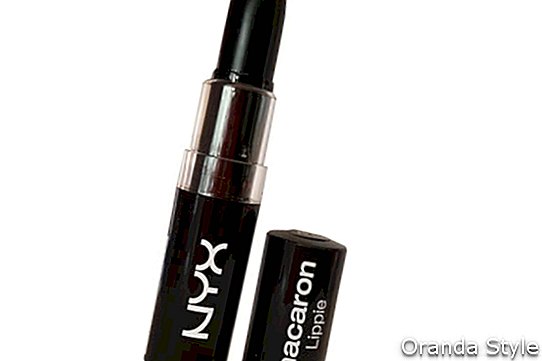 NYX Cosmetics Macaron Lippies im Schatten Chambord