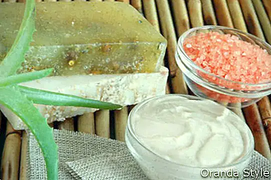 Handgemachte Haferflocken Seifen Gesichtsmaske Salz und Handcreme