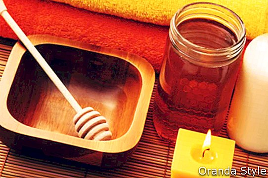 Méz és tej segít megtisztítani a pattanásokat