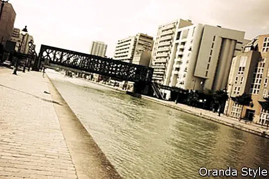 Canal de l Ourcq Parijs