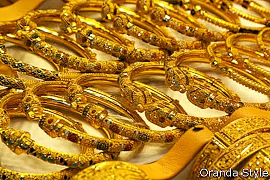 Златен занаят в Сук на Дубай