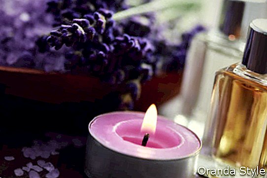 Lavendelbadesalz und Massageöl