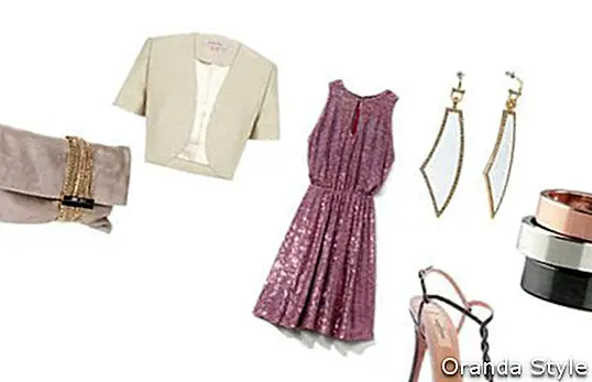 Kombinace oblečení fialové koktejlové šaty