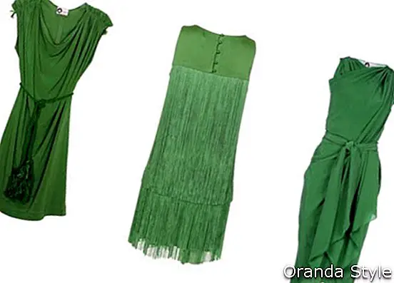gaun hijau zamrud