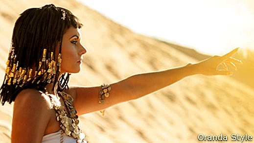 Cleopatras hemmelige tips for å bli en strandgudinne