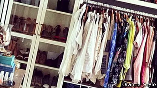 10 Perkara Setiap Wanita Mesti Ada Di dalam Closetnya