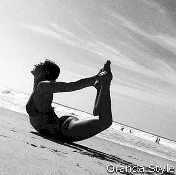 yoga-pose-bow-on-the-beach