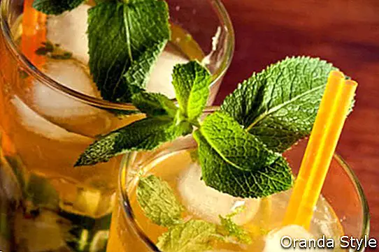 ananas mojito cocktail