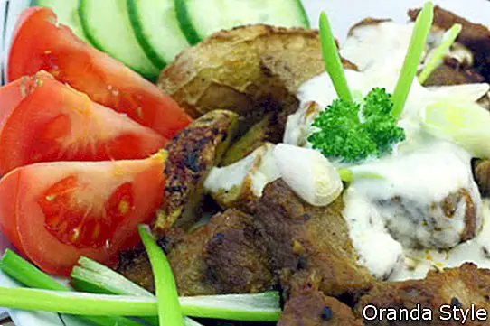 Žirosijas grieķu ēdiens, kas gatavots no gaļas