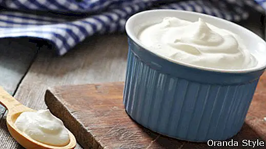 Добавьте греческий йогурт ко всему!