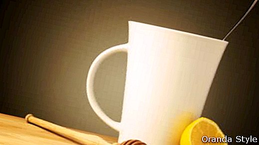 8 iemesli, kāpēc jums vajadzētu dzert citronu pirms dienas sākšanas