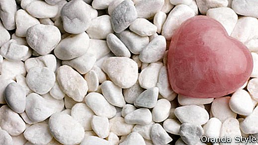 Terapia con cristales: uso de cuarzo rosa en la curación