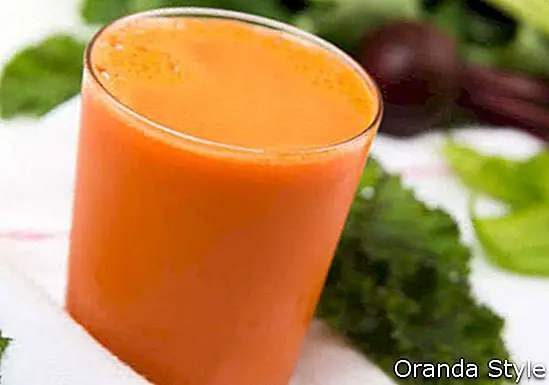 Морков-Спанакът-Juice