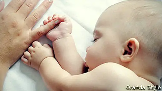 Kako spraviti dojenčke v spanje v 3 preprostih korakih