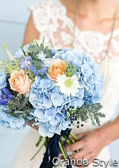 bouquet de mariage bleu nuit
