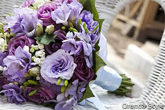 lavande-ruže-ljubičasto-vjenčanja-buket