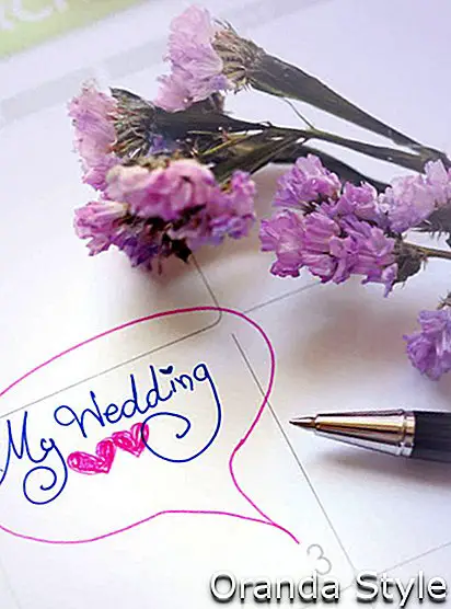 mano vestuvės, užrašai ir gėlės