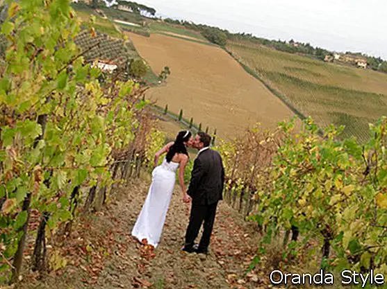 Италијанско венчање у земљи