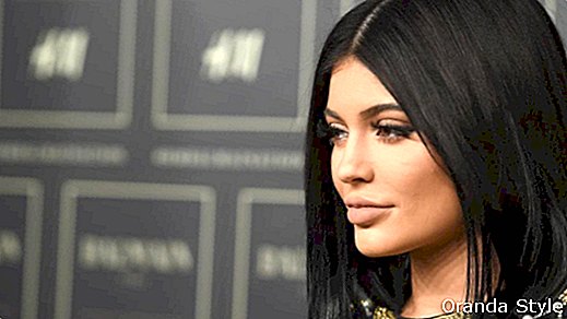 Wie erreicht man die perfekten Kylie Jenner Lippen?