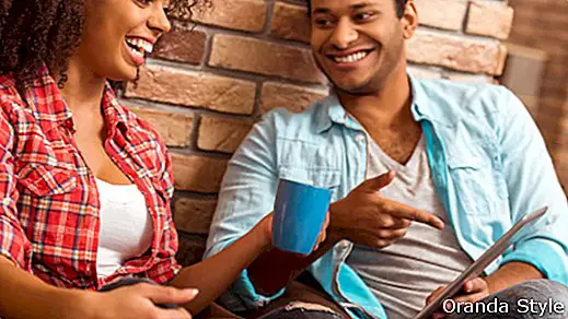 Hva du skal snakke om på en første date: 8 samtaleideer