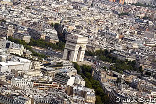 Arc de Triomphe di Paris Perancis