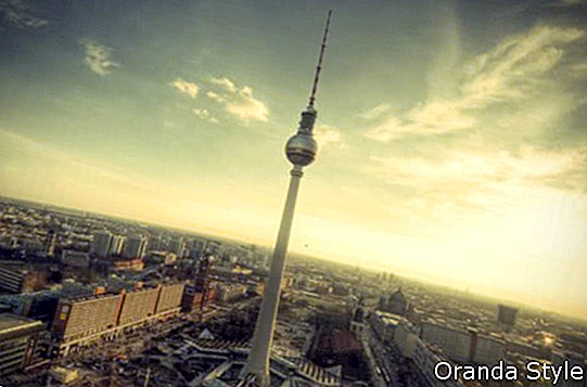 Vista panorámica sobre Berlín en la noche